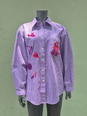 Las Olas (Bangladesh) Embroidered Lady in Red and Purple on Purple Gingham Top